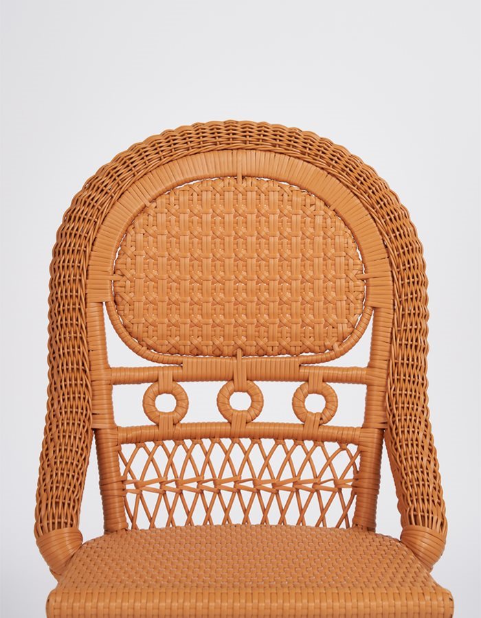 Antica_Out_Chair_Curcuma_Front_01