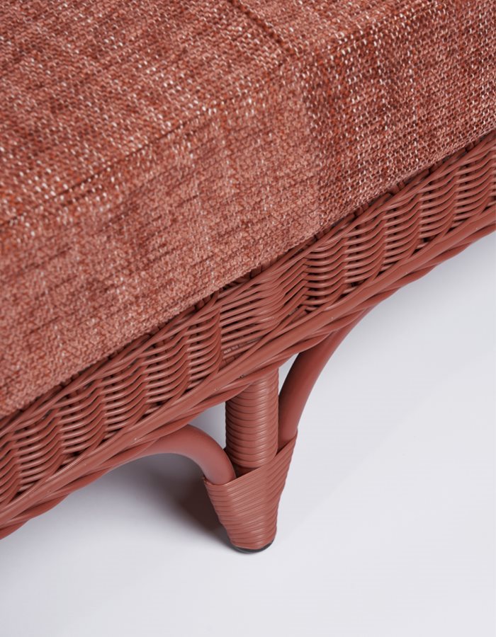 Arpa_Sofa_160_Out_Terracotta_Detail_02(3)_G3622