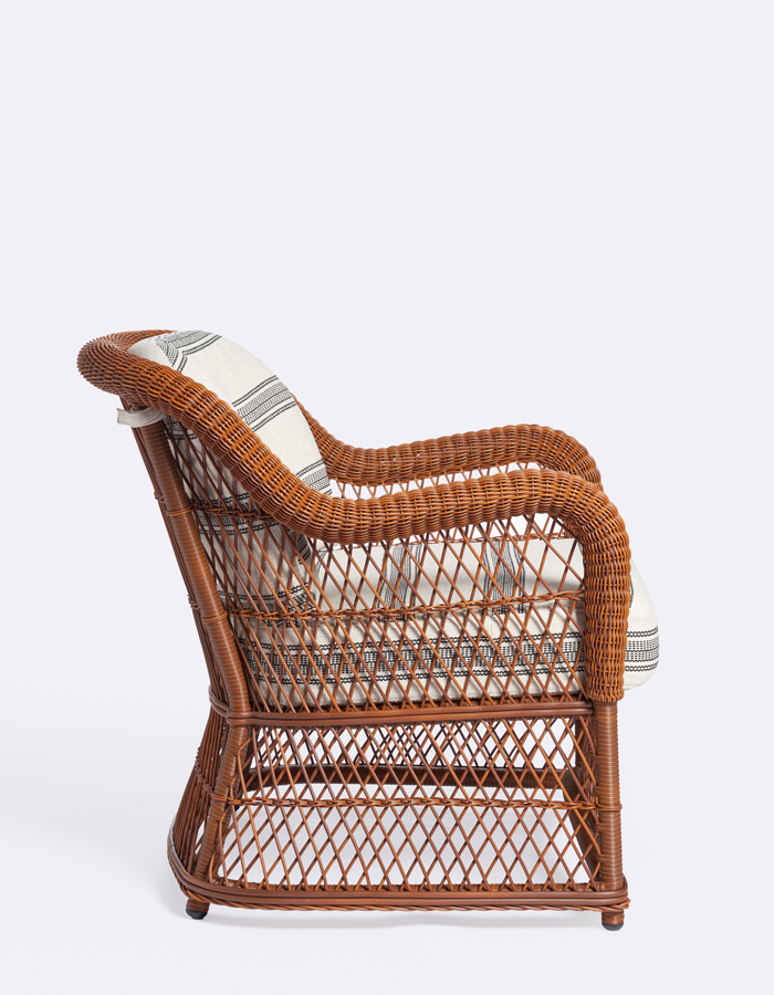 Serra_F_Armchair_Out_Cognac_Side_01_G4904