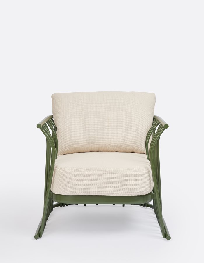 Traccia_Armchair_Agave_Front_G9629